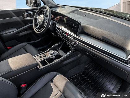 used 2025 Kia Sorento Hybrid car, priced at $46,999