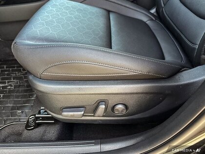 used 2025 Kia Seltos car, priced at $41,195