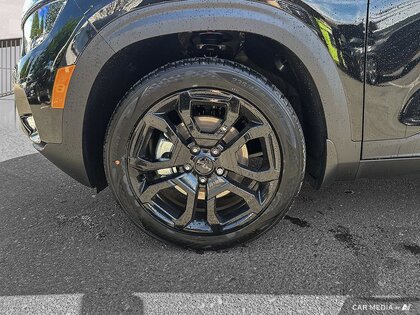 used 2025 Kia Seltos car, priced at $41,195