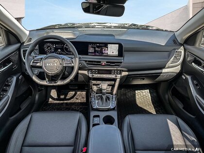 used 2025 Kia Seltos car, priced at $41,195