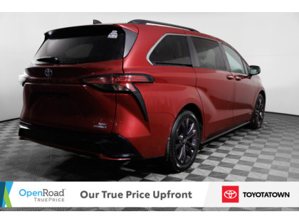 used 2021 Toyota Sienna car, priced at $46,998