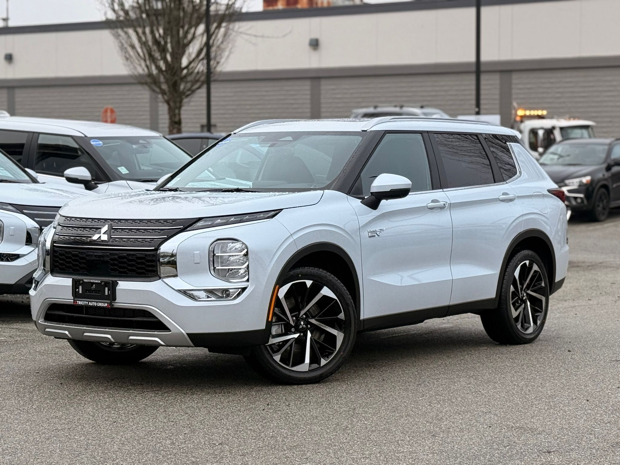2025 Mitsubishi Outlander PHEV