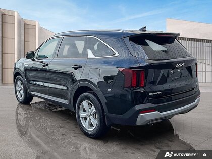 used 2025 Kia Sorento car, priced at $39,987