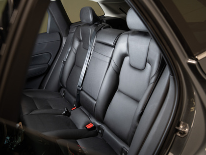 used 2021 Volvo XC60 car, priced at $35,900