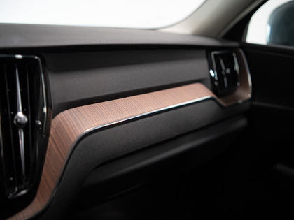 used 2021 Volvo XC60 car, priced at $35,900