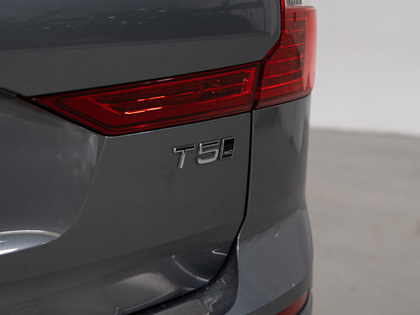 used 2021 Volvo XC60 car, priced at $35,900