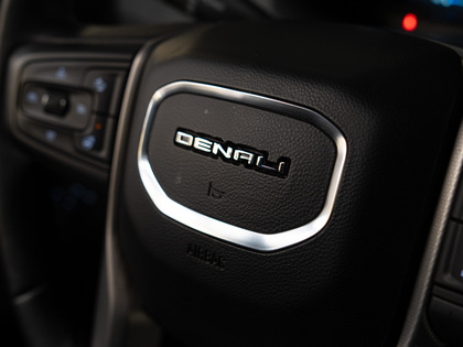 used 2024 GMC Yukon car, priced at $79,900