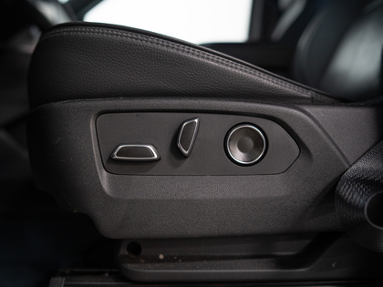 used 2024 GMC Yukon car, priced at $79,900