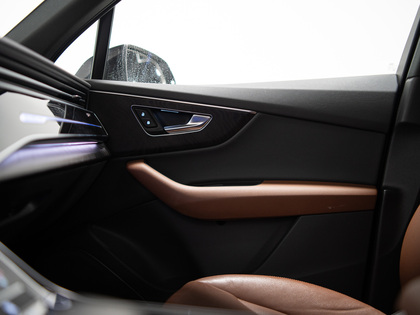 used 2022 Audi Q7 car, priced at $44,900