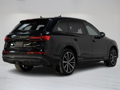 used 2022 Audi Q7 car, priced at $44,900