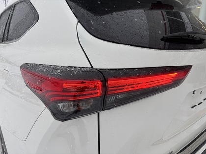 used 2021 Toyota Highlander car, priced at $37,995