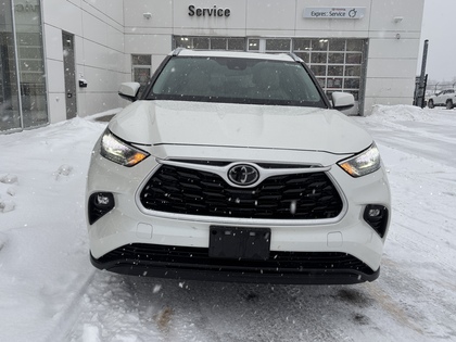 used 2021 Toyota Highlander car, priced at $37,995