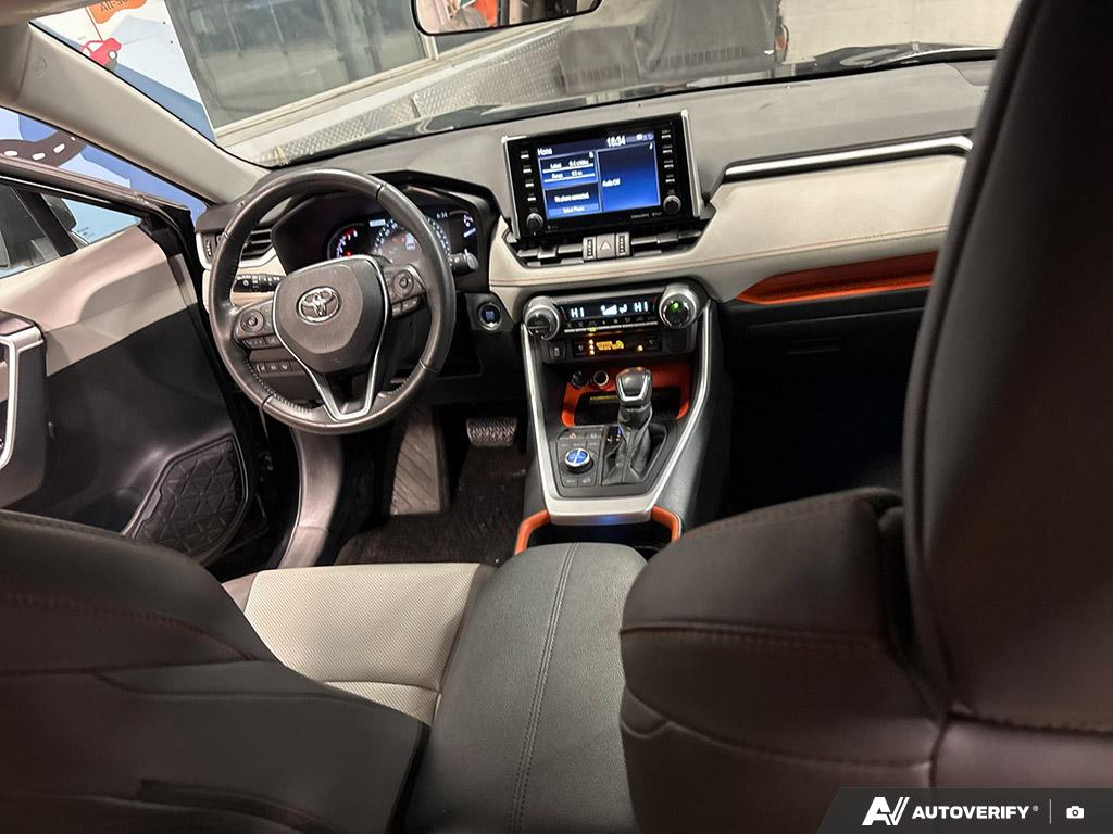 2019 Toyota RAV4 - Gallery image 23