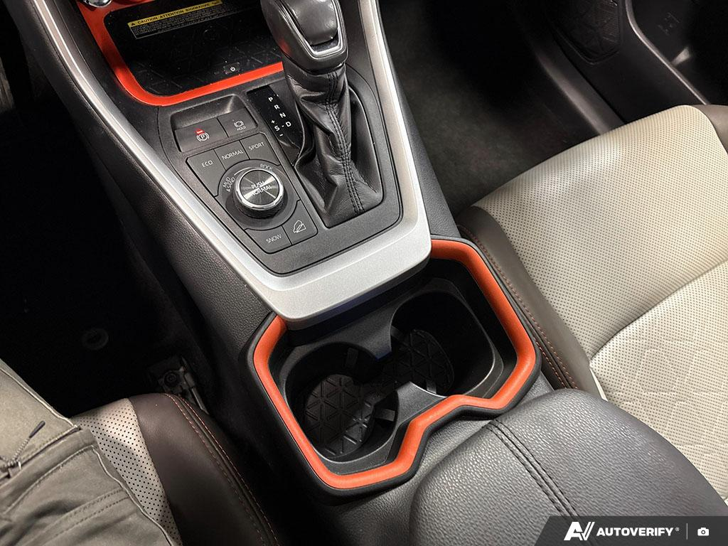 2019 Toyota RAV4 - Gallery image 17