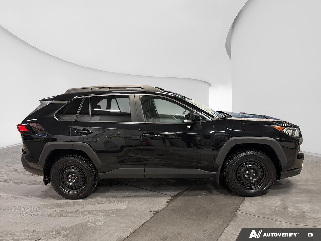 2019 Toyota RAV4 - Gallery image 2