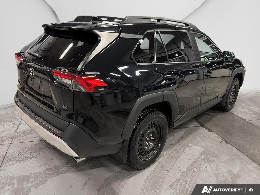 2019 Toyota RAV4 - Gallery image 3