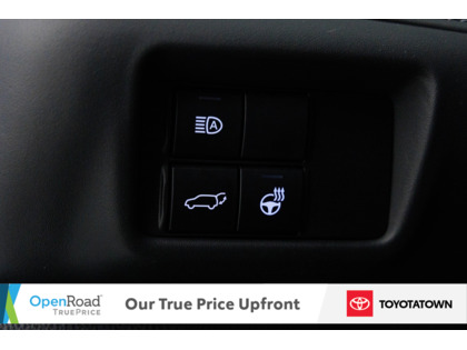 used 2022 Toyota Highlander car, priced at $37,998