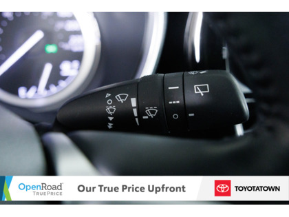 used 2022 Toyota Highlander car, priced at $37,998