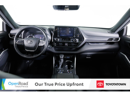 used 2022 Toyota Highlander car, priced at $37,998