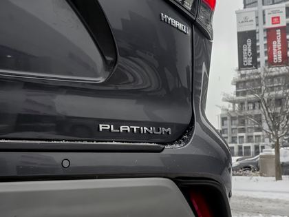 used 2023 Toyota Highlander car, priced at $52,995