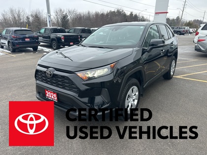 Toyota RAV4 LE AWD 2025