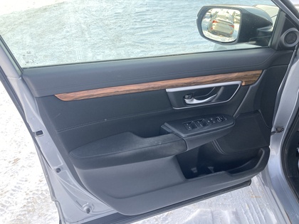 used 2018 Honda CR-V car, priced at $23,900