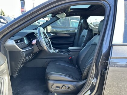 used 2025 Jeep Grand Cherokee car, priced at $56,863