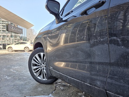 used 2023 Toyota Highlander car, priced at $52,495