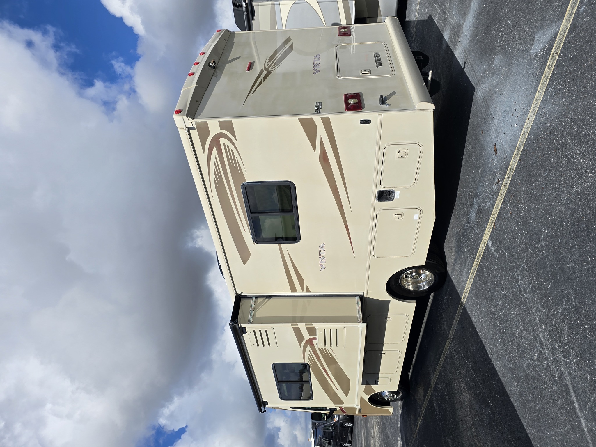 2016 Winnebago Vista