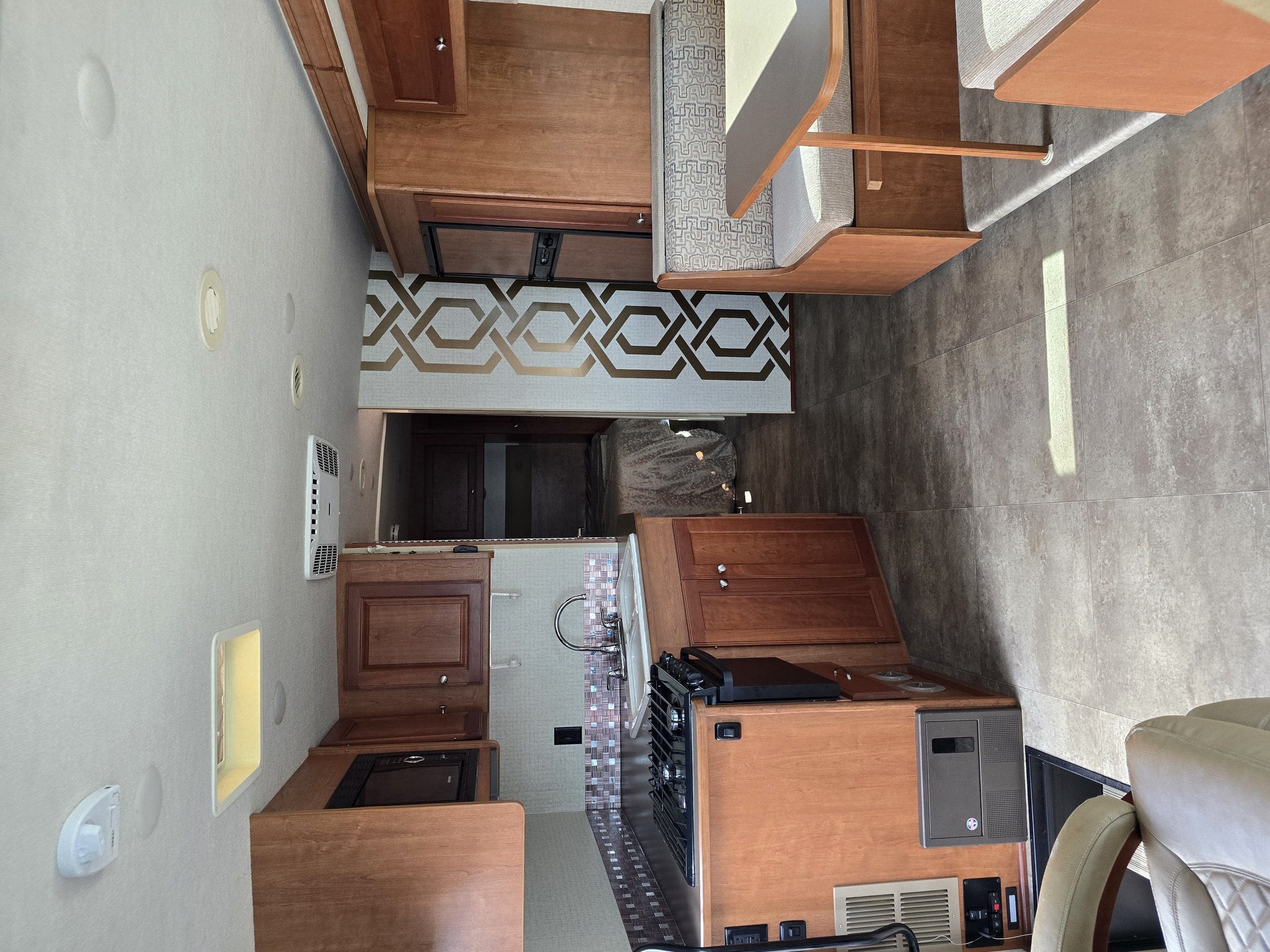 2016 Winnebago Vista