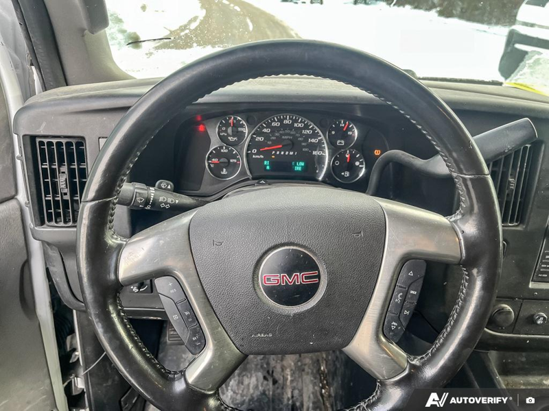 2017 GMC Savana Cargo - Gallery image 9