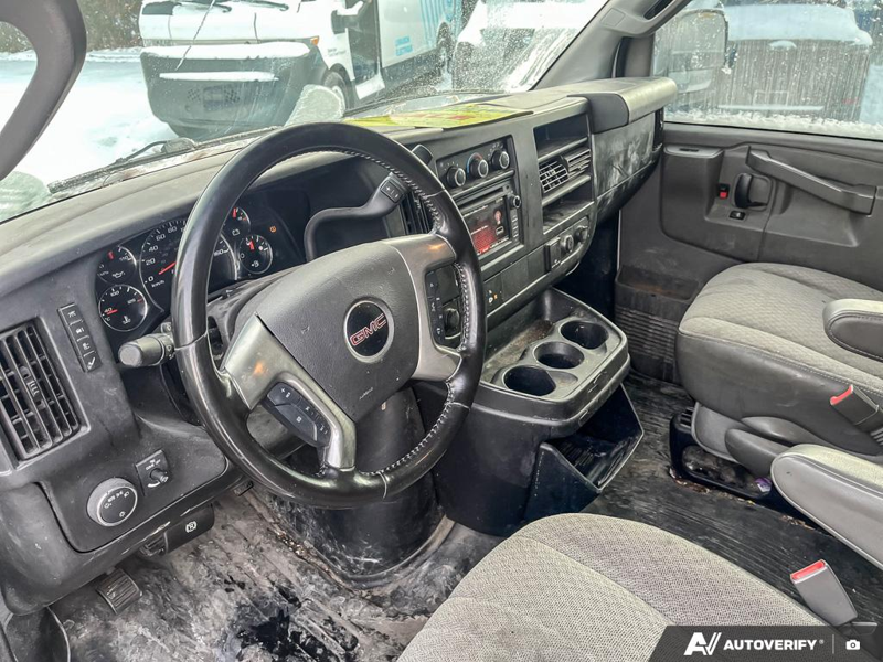 2017 GMC Savana Cargo - Gallery image 8