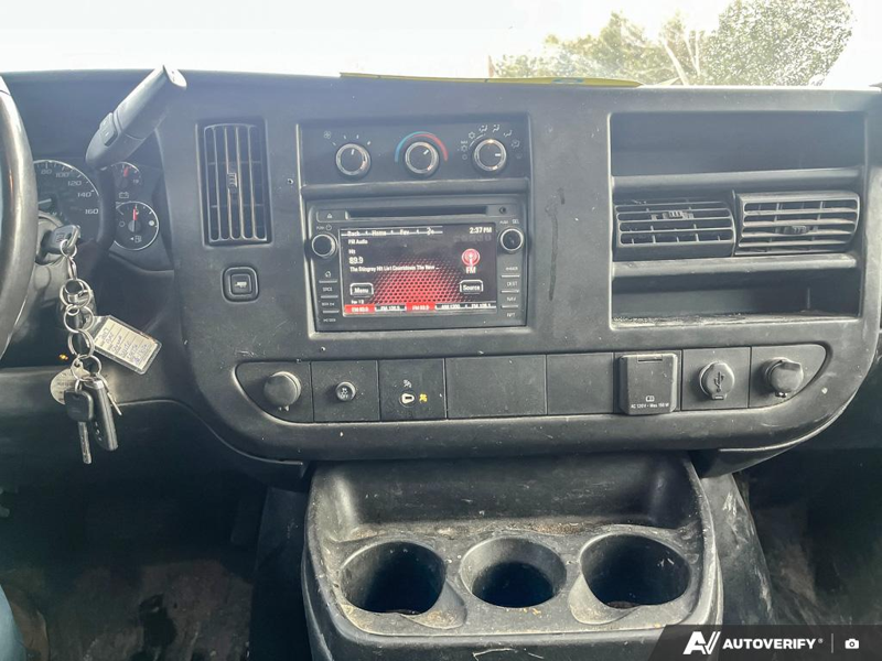 2017 GMC Savana Cargo - Gallery image 12