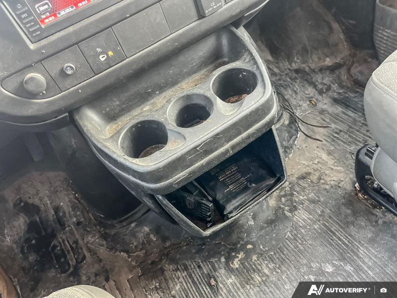 2017 GMC Savana Cargo - Gallery image 11