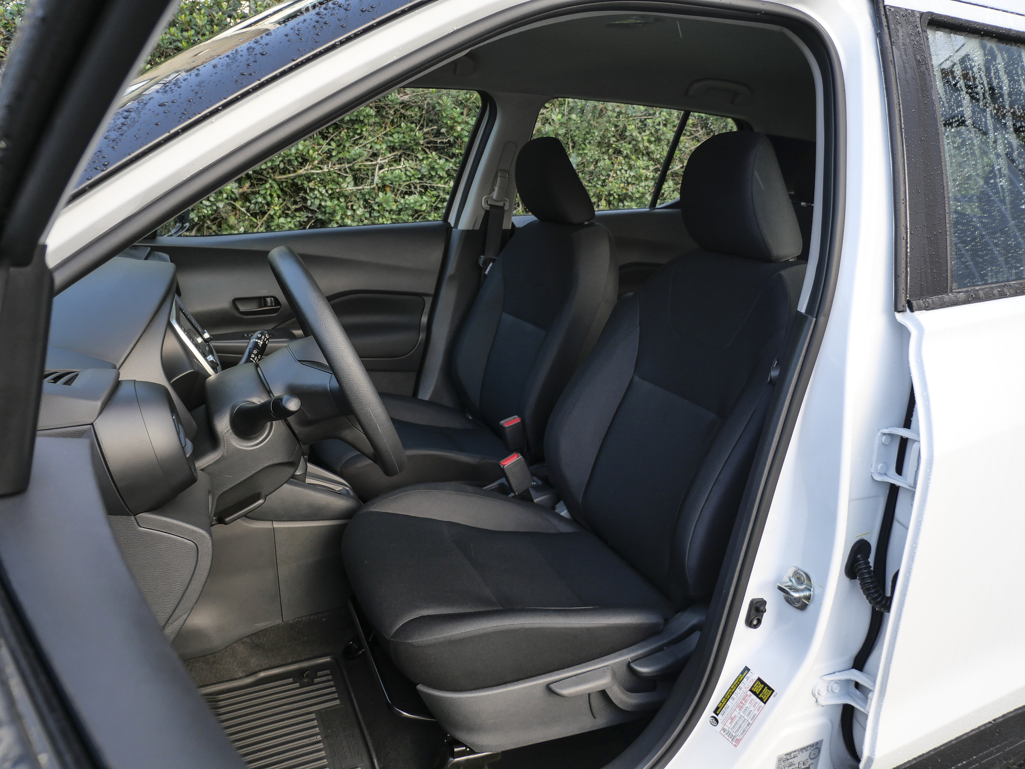 2025 Nissan Kicks Play