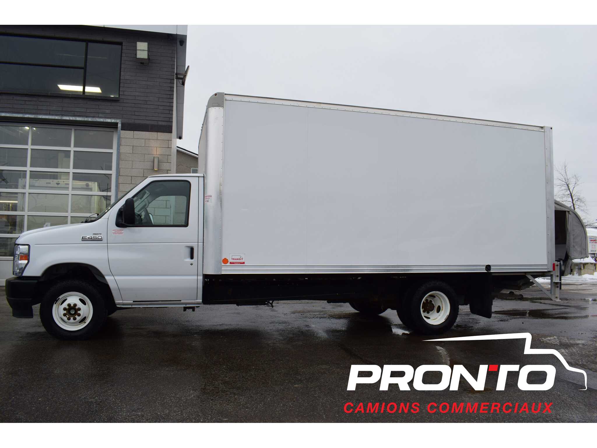 2023 Ford E-Series Cutaway