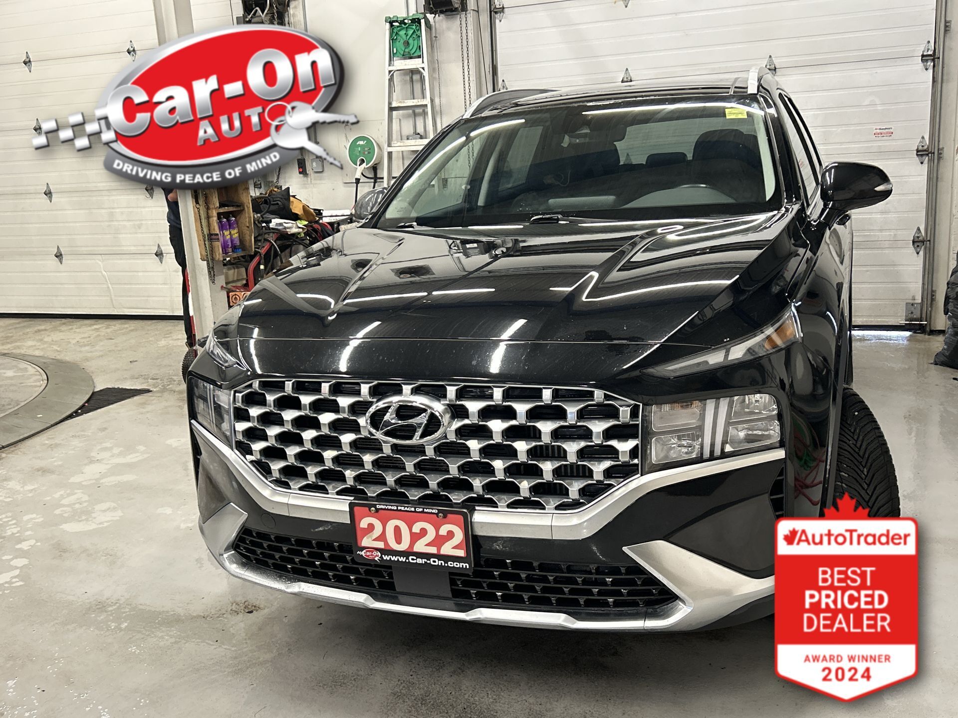 2022 Hyundai Santa Fe Hybrid Preferred with Trend Package AWD
