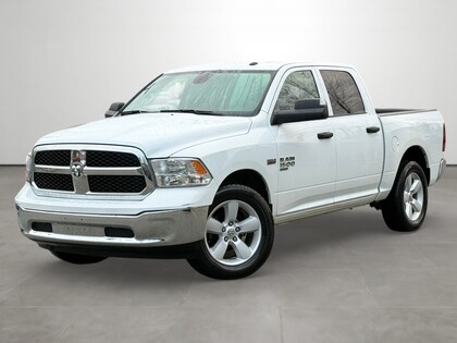 2023 RAM 1500 Classic SLT Crew Cab 4WD