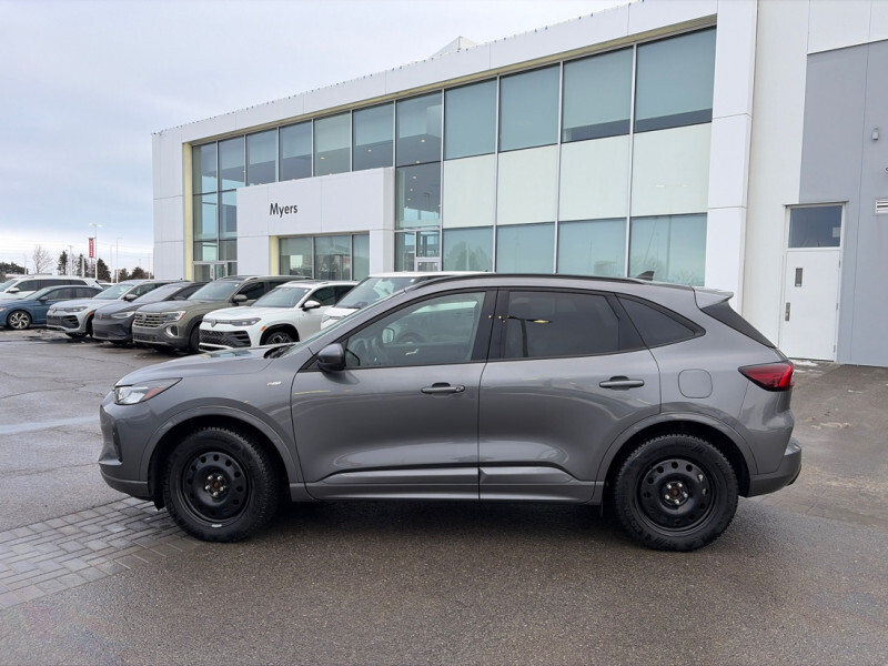 2024 Ford Escape - Gallery image 1