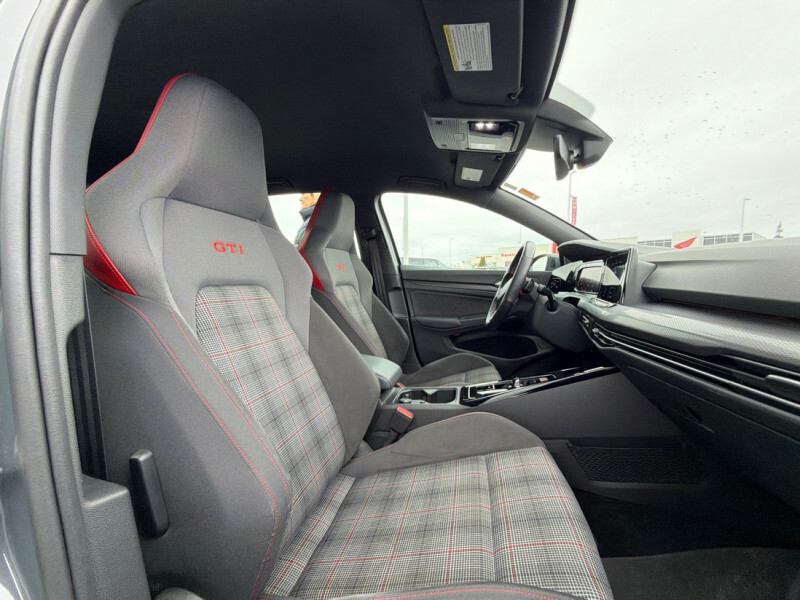 2023 Volkswagen Golf GTI - Gallery image 10