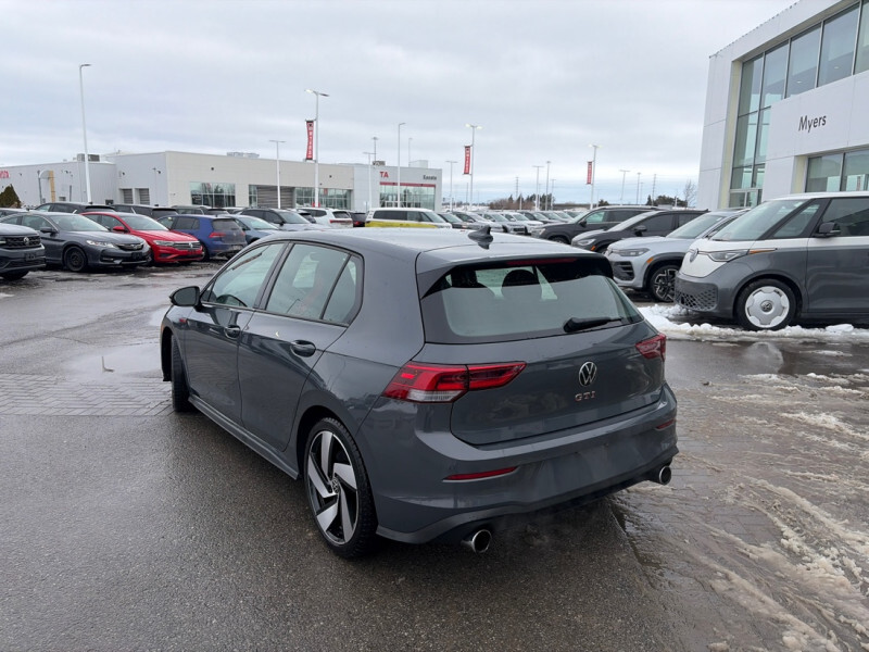 2023 Volkswagen Golf GTI - Gallery image 2