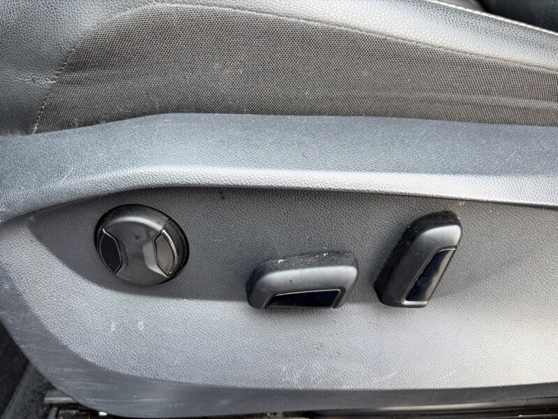 2023 Volkswagen Tiguan - Gallery image 9