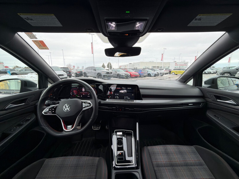 2023 Volkswagen Golf GTI - Gallery image 11