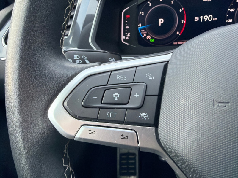 2023 Volkswagen Tiguan - Gallery image 13