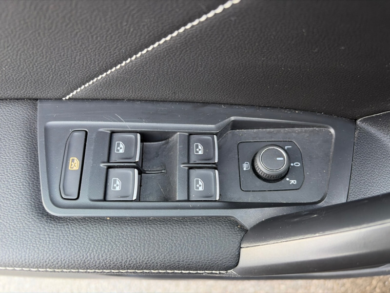 2023 Volkswagen Tiguan - Gallery image 7