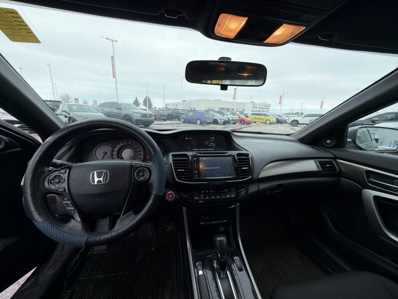 2017 Honda Accord Coupe - Gallery image 2