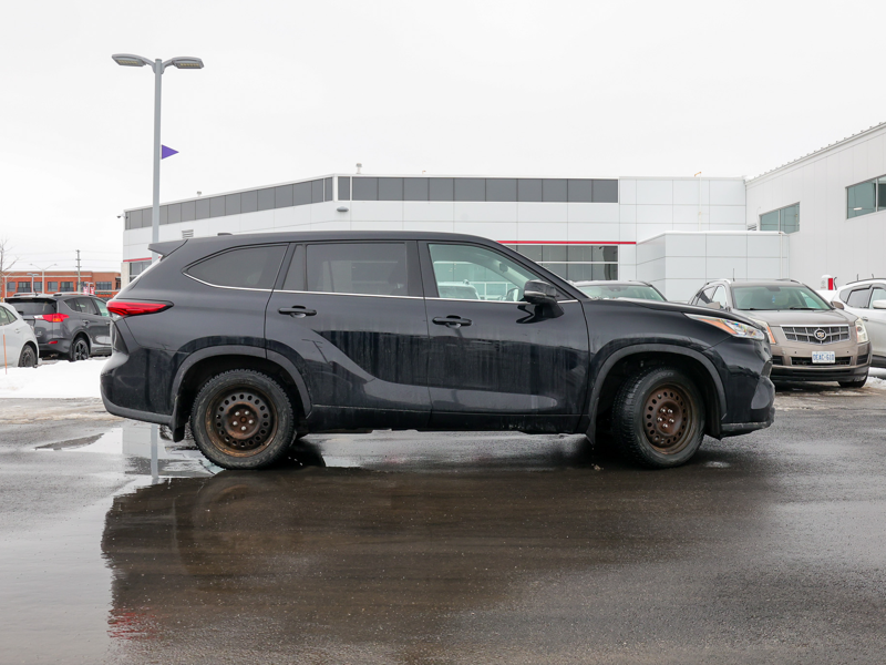 2022 Toyota Highlander - Gallery image 1