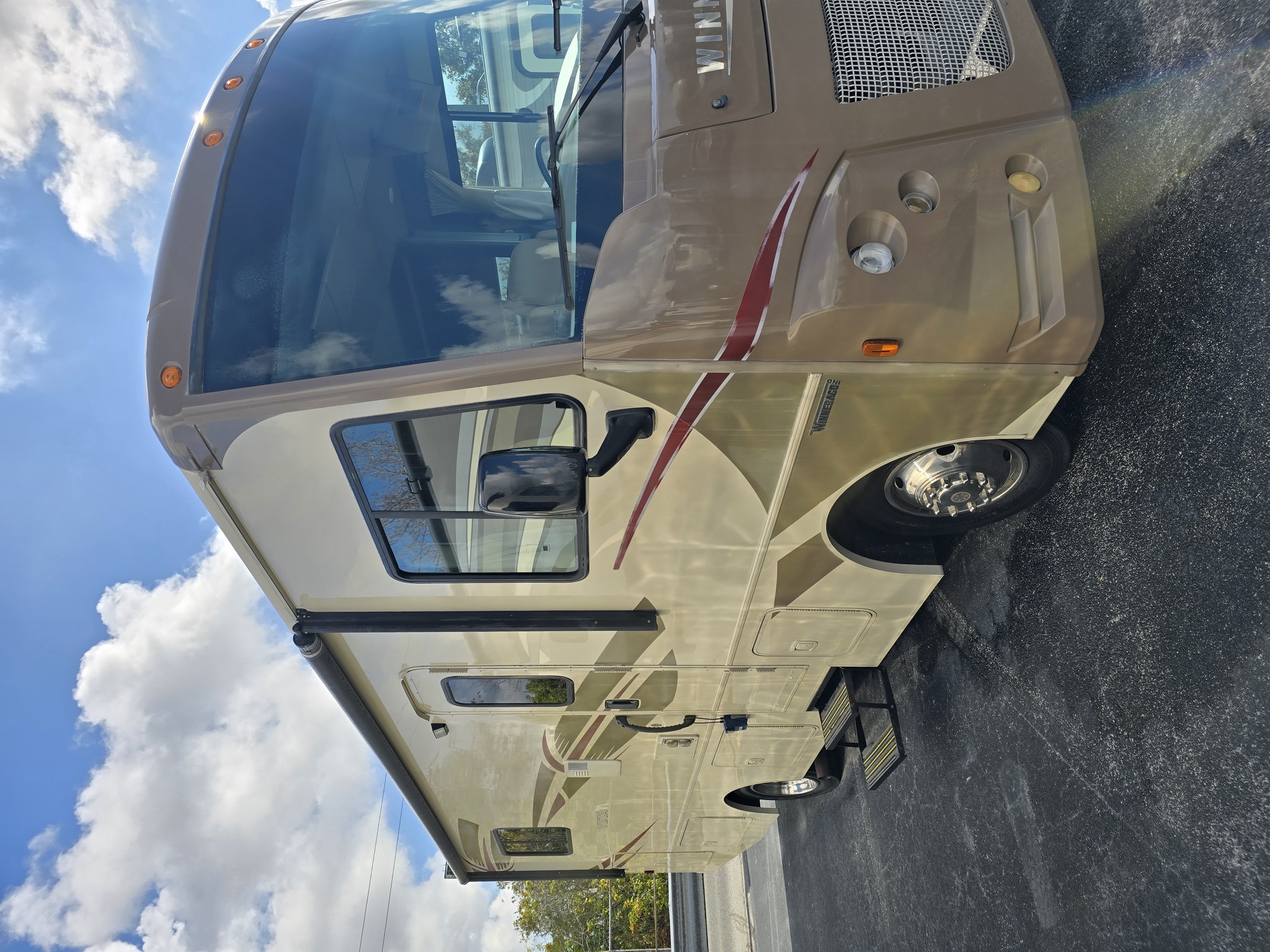 2016 Winnebago Vista