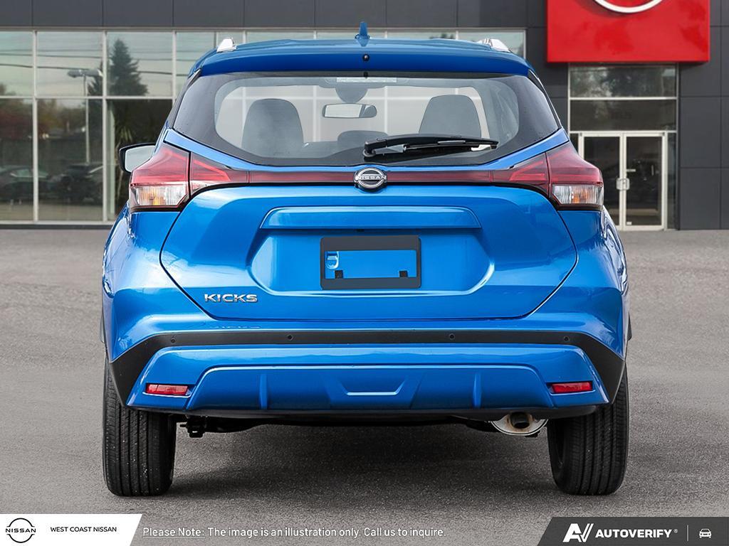 2025 Nissan Kicks Play