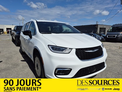 2026 Chrysler Pacifica Select AWD